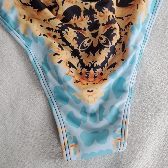 Open back retro print swimsuit - Picture 8 of 10